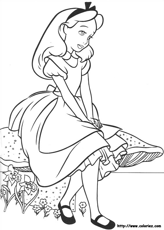 Alice assise sur un champignon