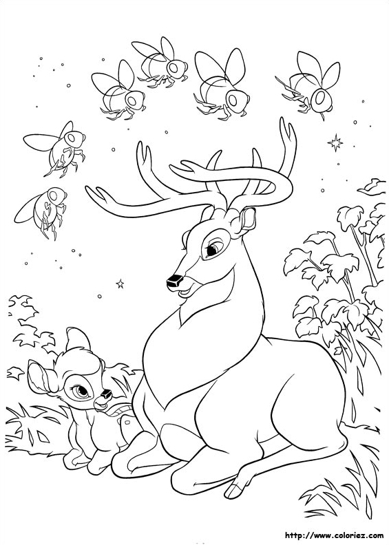 Bambi au milieu des lucioles