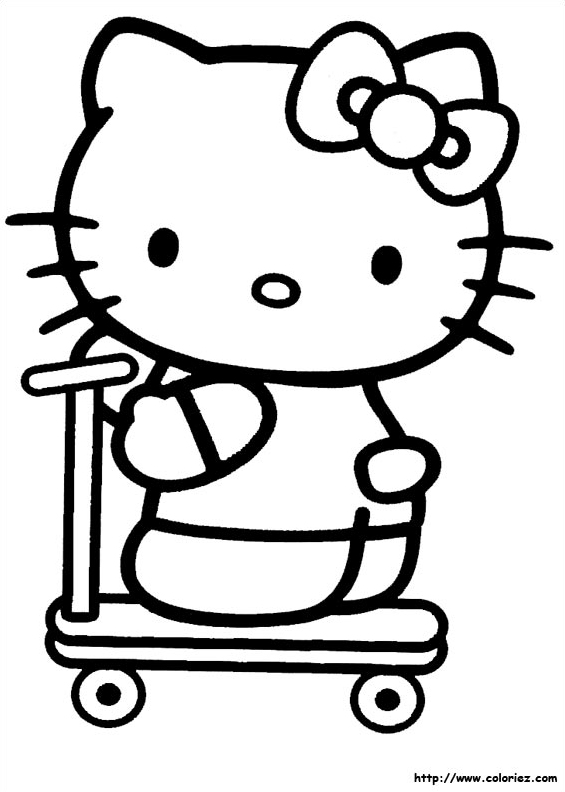 Hello Kitty fait de la trottinette