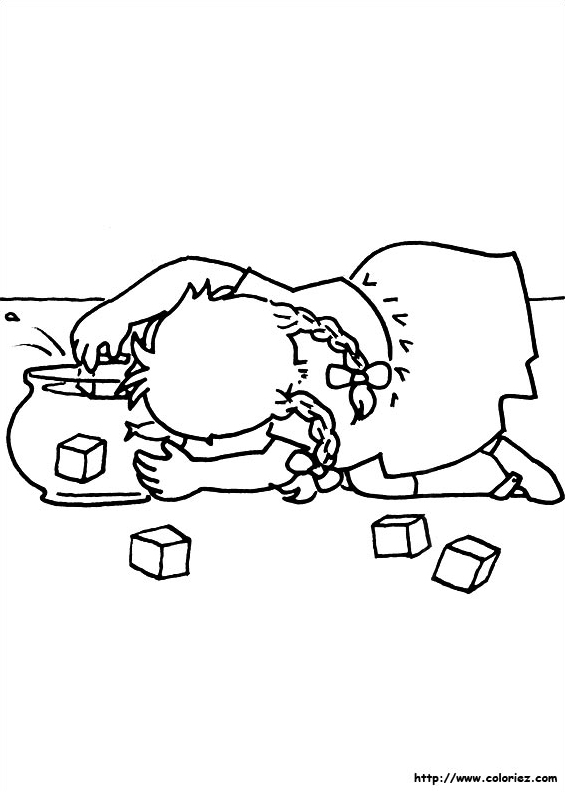 Mimi Cracra plonge les cubes