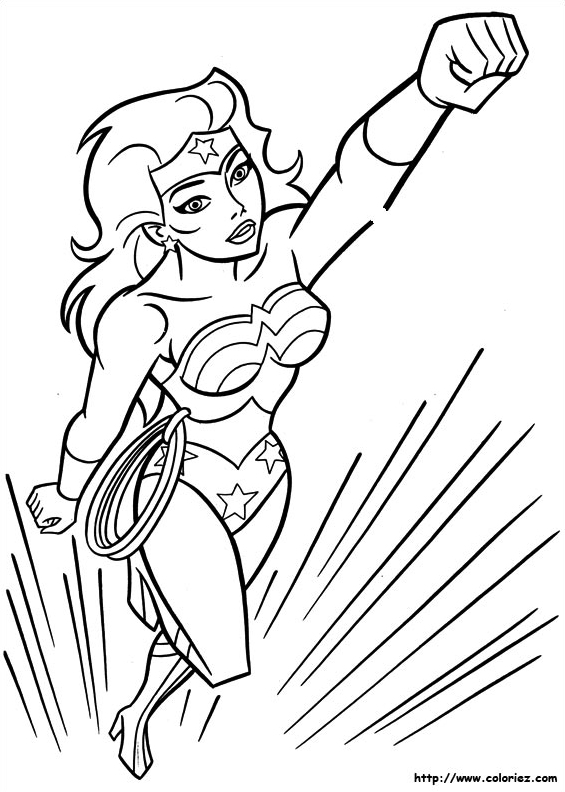Wonder woman lutte contre le mal