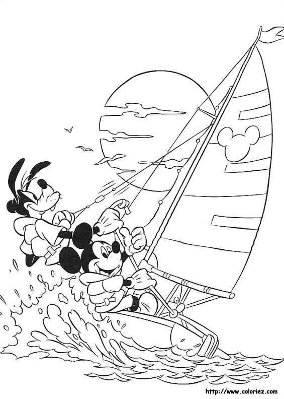Coloriage Mickey fait de la voile
